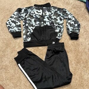 New Pro Athlete little boy’s matching sets